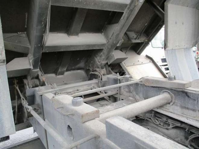 ギガ深ダンプ　PJ-CYY52V6　小平　 2WD 15680