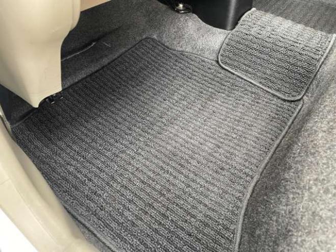 eKワゴンMX 4WD　1年走行距離無制限保証/4速AT/夏冬タイヤ付き/ドライブレコーダー/キーレス/シートヒーター/アルミホイール/寒冷地仕様/車検整備付き/法定整備/修復歴無し 660