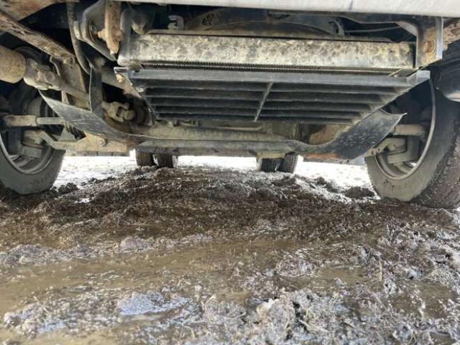 キャンターガッツ 2.8 ロング 全低床 ディーゼル 4WD　キャンピング・キッチンカーベース車両 2800