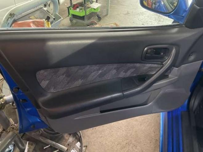 スカイライン2.5 25GT FOUR 4WD　5MT!4WD!検8年12月!市内コ・ミ・コ・ミ 2500