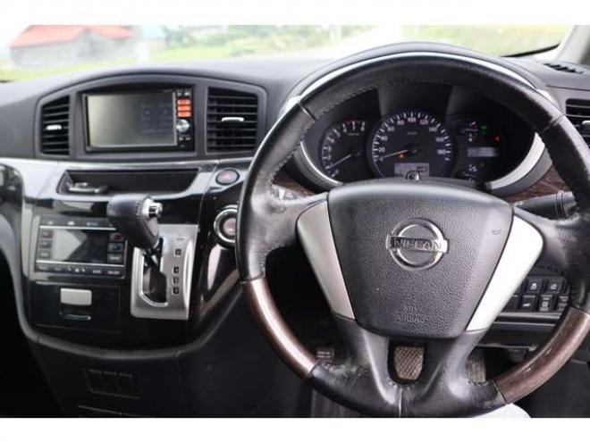 エルグランド2.5 250ハイウェイスター 4WD　検2年　両側電スラ　バックカメラ　ブルートゥース　自社　ローンカノウ 2500