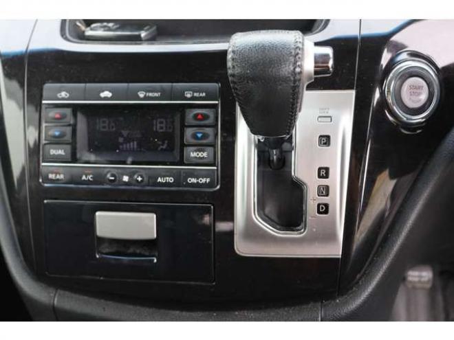 エルグランド2.5 250ハイウェイスター 4WD　検2年　両側電スラ　バックカメラ　ブルートゥース　自社　ローンカノウ 2500