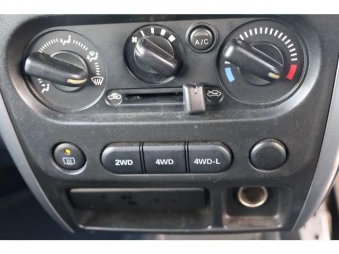 ジムニーXG 4WD　検2年　社外バンパー　社外マフラー　社外ナビ　キーレス　自社　ローンカノウ 660