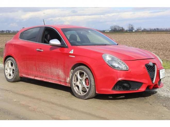 アルファロメオジュリエッタ コンペティツォーネ　検2年　自社　ローンカノウ　外マフラー 正規輸入車 2WD 1400