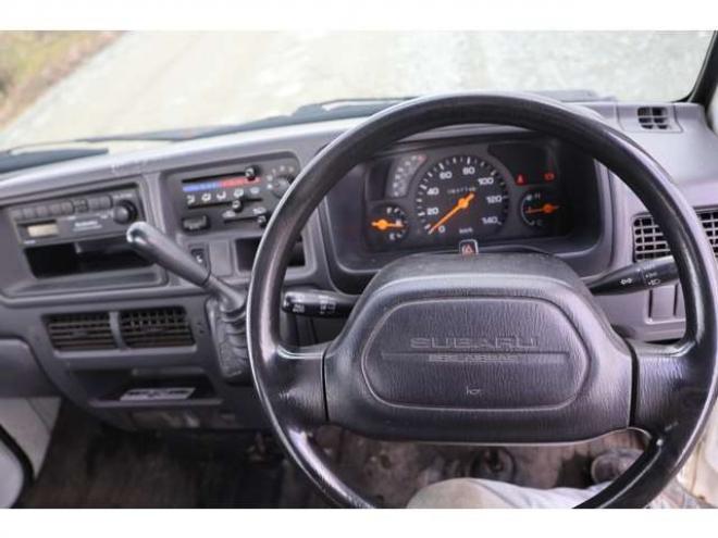 サンバートラック TB 三方開 4WD　検2年　4WD　自社　ローンカノウ 660