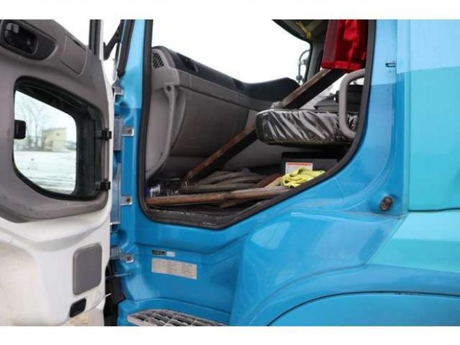 クオントラクタヘッド　検R8/2　本州仕入 2WD 11000