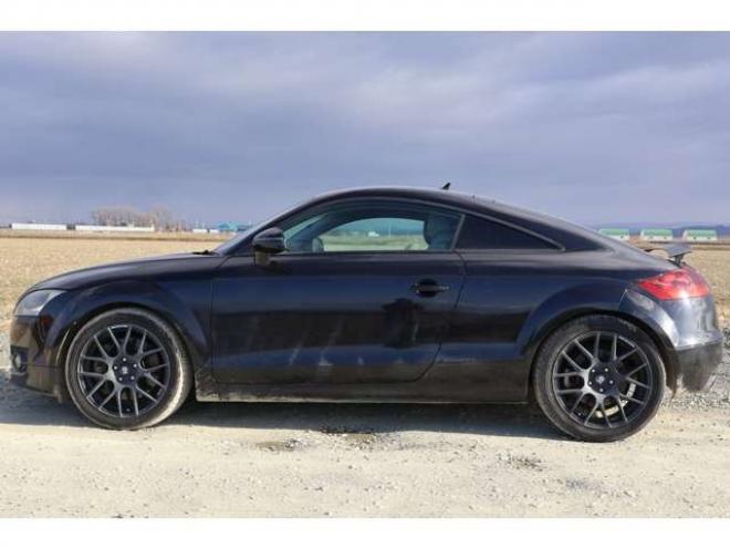 アウディTT クーペ 3.2 クワトロ 4WD　検2年　地デジ　HDD　バックカメラ　革シート　パドルシフト　　ドラレコ　ETC 社外ホイール　キーレス　自社　ローンカノウ 正規輸入車 3200