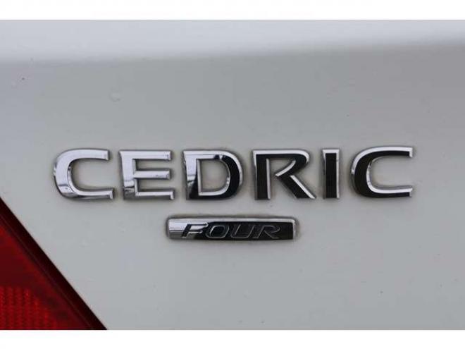 セドリック2.5 250L-Four 4WD　検2年　自社　ローンカノウ　RB25ターボ 2500