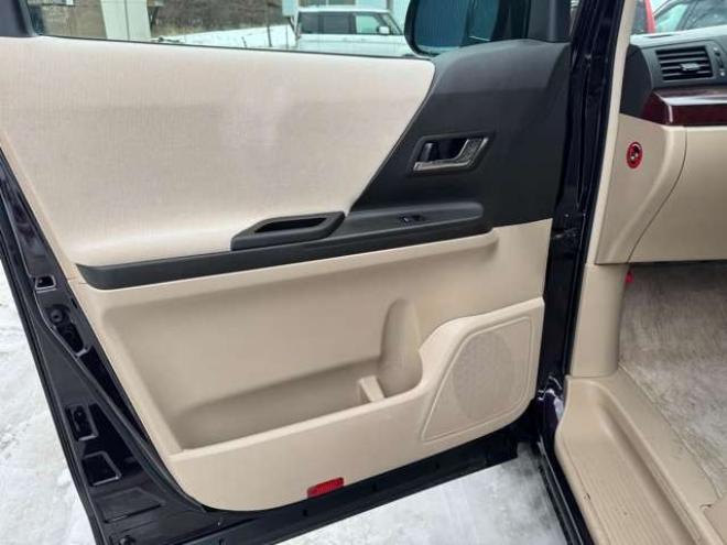 ヴェルファイア2.4 X 4WD　夏冬タイヤ　ナビ　TV　Bカメラ　Bluetooth　Pスライド　Egスターター 2400