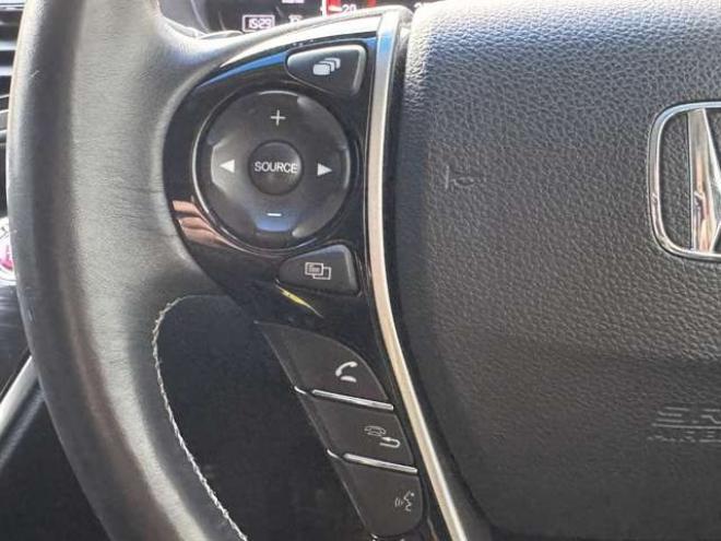 オデッセイ2.4 アブソルート EX 4WD　両側Pスライド　ナビ　TV　Bカメラ　Bluetooth　ハーフレザーシート 2400