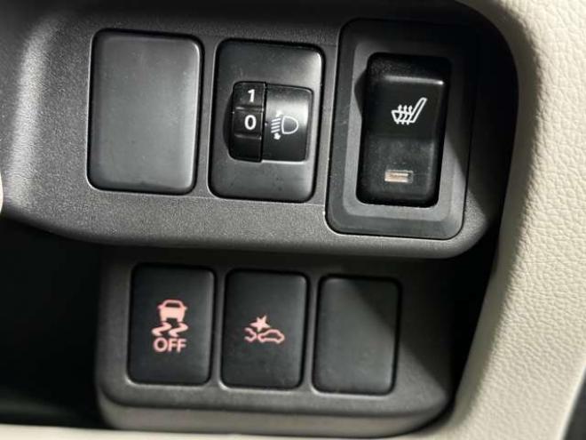 デイズX 4WD　12ヶ月点検海　下廻り防錆塗装　夏冬タイヤ 660