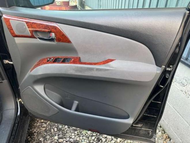 エスティマ2.4 アエラス Gエディション 4WD　両側Pスライド　夏冬タイヤ　ナビ　TV　Bカメラ 2400