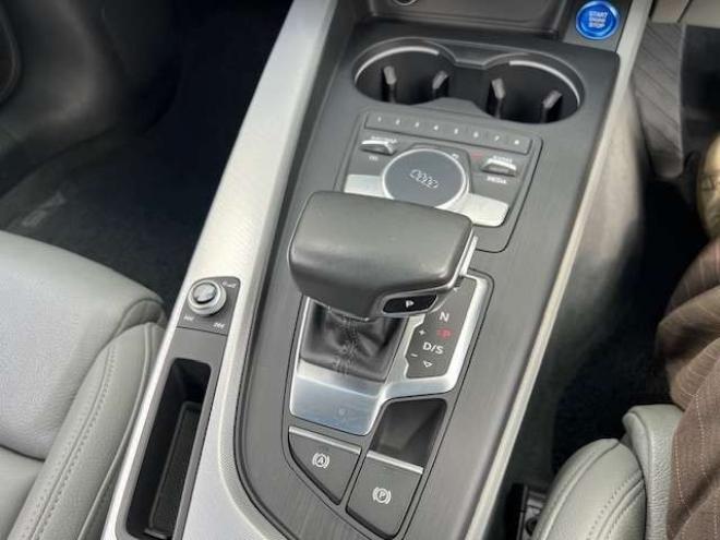 アウディA5 2.0 TFSI クワトロ スポーツ 4WD　ガラスルーフ・グレーレザー・バーチャルコックピット・純正ナビ・地デジ・純正19AW・マトリクスヘッドライト・法定12ヵ月点検整備付 正規輸入車 2000