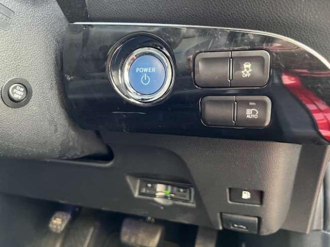 プリウス1.8 S ツーリングセレクション E-Four 4WD　フルエアロ・純正9インチナビ・Sセンス 1800