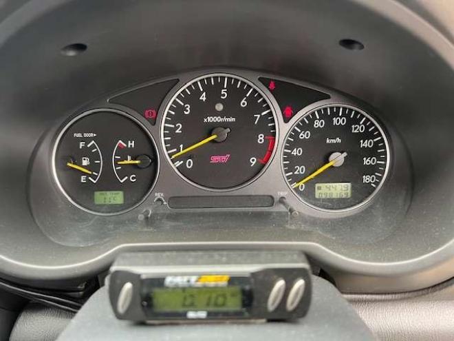 インプレッサSTI 2.0 WRX 4WD　6速MT・法定12ヵ月点検整備付 2000