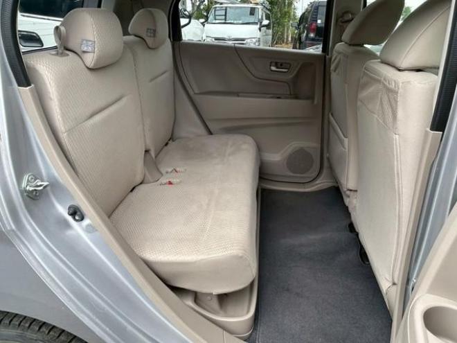 N-WGNＧ　ドライブレコーダー　バックカメラ　ナビ　スマートキー　アイドリングストップ　電動格納ミラー　ベンチシート　ＣＶＴ　Ｂｌｕｅｔｏｏｔｈ　エアコン　パワーステアリング　パワーウィンドウ 4WD 660 5Dr