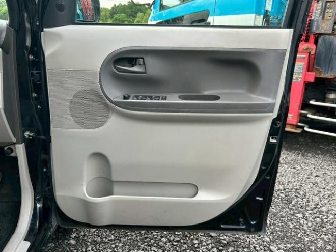 タント　ドライブレコーダー　ＥＴＣ　両側スライド・片側電動　ナビ　オートライト　スマートキー　アイドリングストップ　シートヒーター　ベンチシート　ＣＶＴ　ＡＢＳ　ＥＳＣ　アルミホイール　エアコン 4WD 660 5Dr