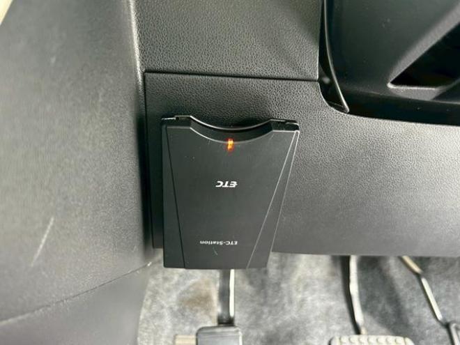 ミラココア　ドライブレコーダー　ＥＴＣ　バックカメラ　ナビ　スマートキー　アイドリングストップ　ベンチシート　ＣＶＴ　ＡＢＳ　アルミホイール　エアコン　パワーステアリング　パワーウィンドウ 4WD 660 5Dr