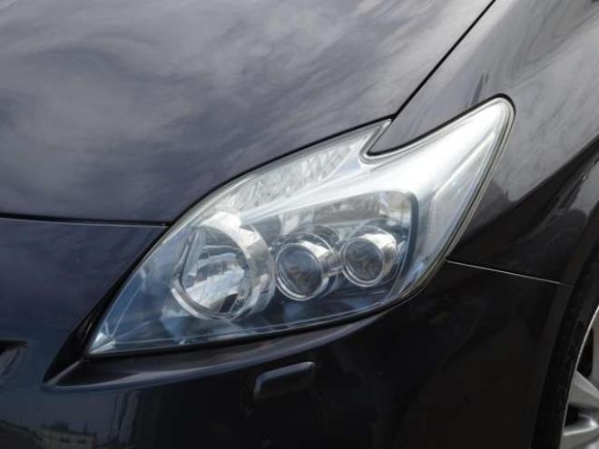 プリウス1.8 S LEDエディション　ETC・禁煙車・LEDヘッドライト・寒冷地仕様・夏冬タイヤ付き 2WD 1800