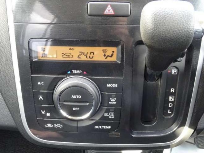 ワゴンRスティングレー リミテッドII 4WD　シートヒーター・HID・禁煙車・ポリマーコーティング・1年保証 660