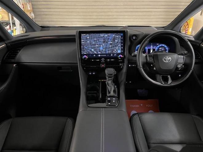 アルファードＺ　本州仕入　寒冷地仕様　禁煙車　トヨタセーフティセンス　左右独立ムーンルーフ　レーダークルーズ　レーントレーシング　純正１８インチＡＷ　ＴＯＹＯ製新品スタッドレスタイヤ　純正ナビ（フルセグ地デジ　Ｂｌｕｅｔｏｏｔｈ　Ｍｉｒａｃａｓｔ）＋バックカメラ＋全方位カメラ　両側パワースライドドア　パワーバックドア　純正ブラックレザーシート　ヘッドアップディスプレイ　電動オットマン　ＬＥＤヘッドライト　デジタルインナーミラー　シートヒーター＆クーラー　前後ドライブレコーダー　ＥＴＣ  4WD 2500 5Dr