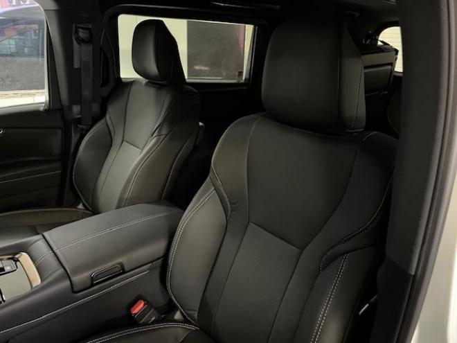 アルファードＺ　本州仕入　寒冷地仕様　禁煙車　トヨタセーフティセンス　左右独立ムーンルーフ　レーダークルーズ　レーントレーシング　純正１８インチＡＷ　ＴＯＹＯ製新品スタッドレスタイヤ　純正ナビ（フルセグ地デジ　Ｂｌｕｅｔｏｏｔｈ　Ｍｉｒａｃａｓｔ）＋バックカメラ＋全方位カメラ　両側パワースライドドア　パワーバックドア　純正ブラックレザーシート　ヘッドアップディスプレイ　電動オットマン　ＬＥＤヘッドライト　デジタルインナーミラー　シートヒーター＆クーラー　前後ドライブレコーダー　ＥＴＣ  4WD 2500 5Dr