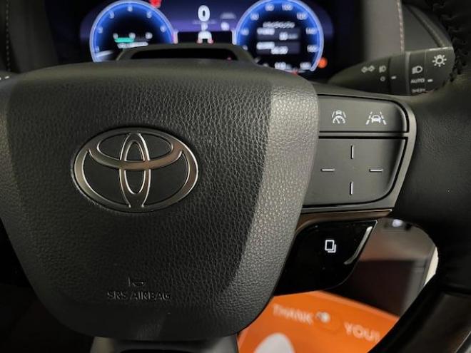 アルファードＺ　本州仕入　寒冷地仕様　禁煙車　トヨタセーフティセンス　左右独立ムーンルーフ　レーダークルーズ　レーントレーシング　純正１８インチＡＷ　ＴＯＹＯ製新品スタッドレスタイヤ　純正ナビ（フルセグ地デジ　Ｂｌｕｅｔｏｏｔｈ　Ｍｉｒａｃａｓｔ）＋バックカメラ＋全方位カメラ　両側パワースライドドア　パワーバックドア　純正ブラックレザーシート　ヘッドアップディスプレイ　電動オットマン　ＬＥＤヘッドライト　デジタルインナーミラー　シートヒーター＆クーラー　前後ドライブレコーダー　ＥＴＣ  4WD 2500 5Dr