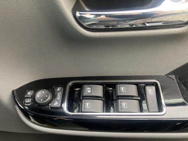 タントカスタムXセレクション 4WD 660 5Dr