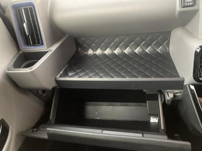 タントカスタムXセレクション 4WD 660 5Dr