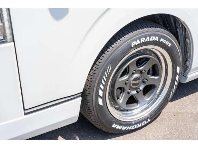 ハイエースバン2.8 スーパーGL ダークプライムII ロングボディ ディーゼルターボ 4WD　ESSEXカスタム　FリップスポイラーVer.4　サイドライナー　クワトロリアバンパー　プログレスIバッドパネル　17インチELホイール　ヨコハマPARADA　415COBRAフラットキット 2800