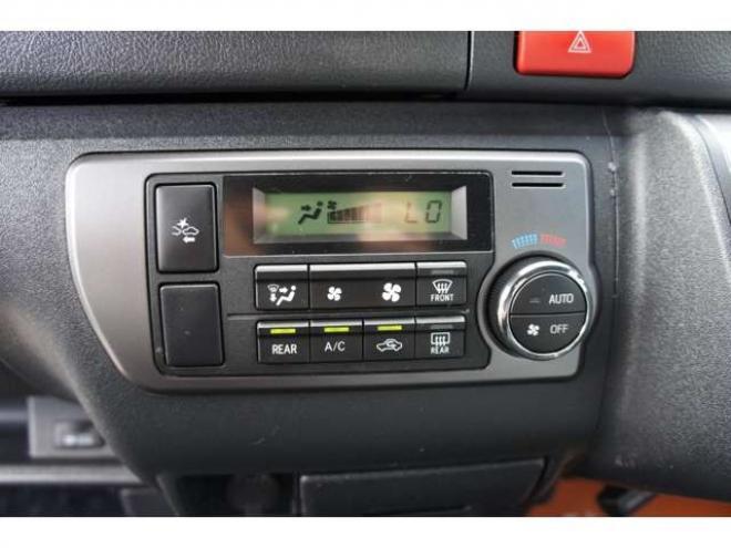 ハイエースバン2.8 スーパーGL ダークプライムII ロングボディ ディーゼルターボ 4WD　ESSEXカスタム　FリップスポイラーVer.4　サイドライナー　クワトロリアバンパー　プログレスIバッドパネル　17インチELホイール　ヨコハマPARADA　415COBRAフラットキット 2800