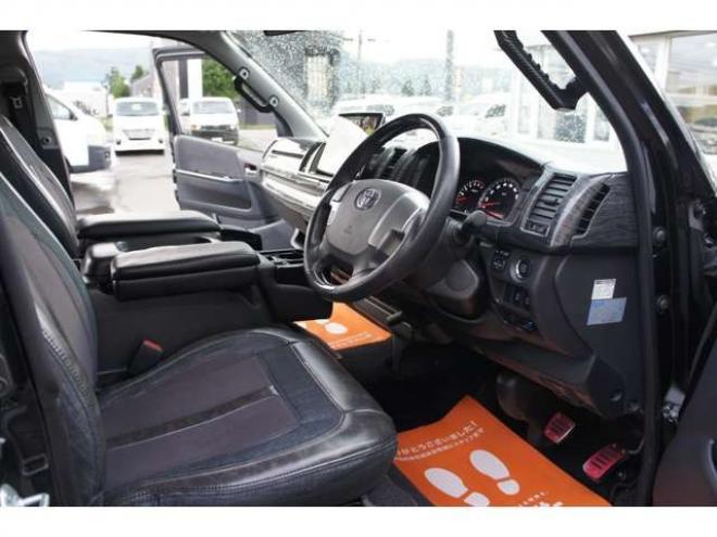 ハイエース2.7 GL ロング ファインテックツアラー 4WD　415COBRA　ファントムヘッドライトシステム&フェイスリフトキット&F/S/R/ルーフスポ/ボンネット/プレステージテールランプ&バッドラッカーSD-6プレミアムフォージッド18インチAW　TOYO　H30　225/50R18 2700