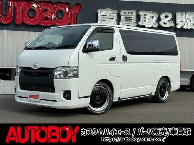ハイエースバン2.8ダークプライムIIマルチロールトランスポータータイプIロングディーゼルターボ4WD　寒冷地仕様　ワンオーナー　ESSEX　ENCM17インチアルミ　ヨコハマパラダ　ESSEXフロントリップスポイラー　ローフォルムフェンダー　ローダウン　パワースライドドア　LEDテールランプ 2800