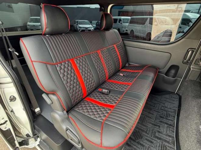 ハイエースバン2.8ダークプライムIIマルチロールトランスポータータイプIロングディーゼルターボ4WD　寒冷地仕様　ワンオーナー　ESSEX　ENCM17インチアルミ　ヨコハマパラダ　ESSEXフロントリップスポイラー　ローフォルムフェンダー　ローダウン　パワースライドドア　LEDテールランプ 2800