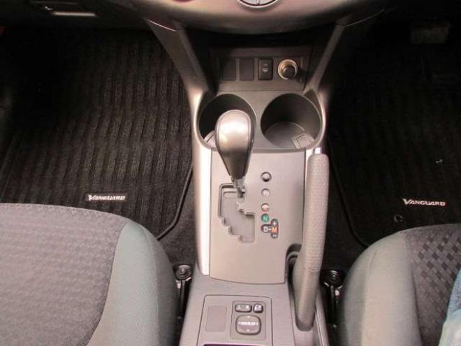 ヴァンガード2.4 240S 4WD　純正ナビ/フルセグTV/バックカメラ/フロントカメラ/サイドカメラ/ETC/ドライブレコーダー/LEDヘッドライト・フォグ/エンジンスターター 2400