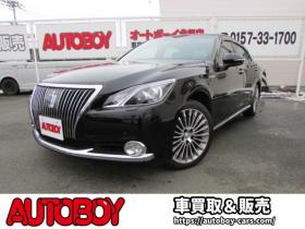 マジェスタ　2.5 Four 4WD　プリクラッシュセーフティー/純正ナビ/フルセグTV/バックカメラ/LEDヘッドライト/ビルトインETC/全席シートヒーター/パワーシート/グリップヒーター/レーダークルーズコントロール 2500