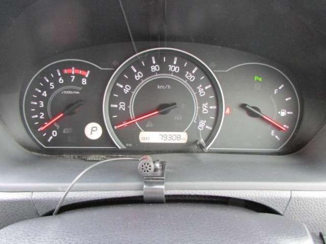 ヴォクシー2.0 X 4WD　トヨタセーフティセンス/LEDヘッドライト/両側パワースライドドア/ETC/社外ナビ/フルセグTV/バックカメラ/スマートキー一体式エンジンスターター 2000