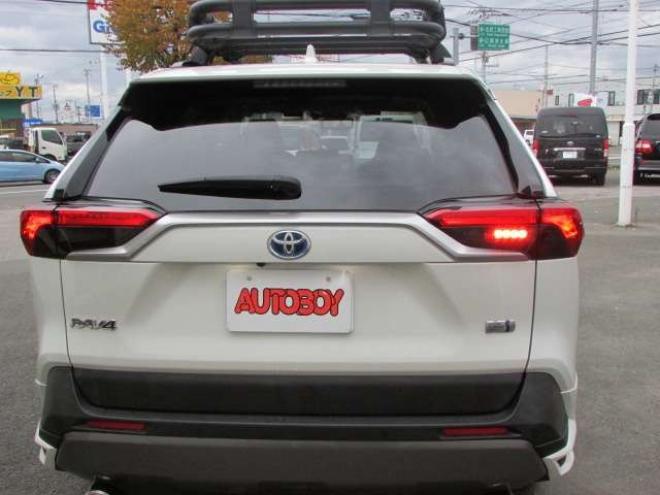 RAV-42.5 ハイブリッド G E-Four 4WD　ヒッチメンバー/パワーバックドア/アップサス/モデリスタエアロ/サンルーフ/ビルトインETC/シートヒーター/ステアリングヒーター/フルセグTV/バックカメラ/サイドカメラ/ 2500