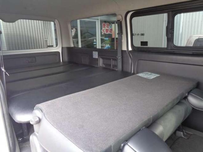 ハイエースバン3.0 スーパーGL ダークプライム ロングボディ ディーゼルターボ 4WD　ワンオーナー　R6年タイミングベルト交換済　スマートキー　　社外ナビ　バックカメラ　フロント・サイドカメラ　バッドラッカー17インチアルミホイール　バッドフェイスボンネット 3000