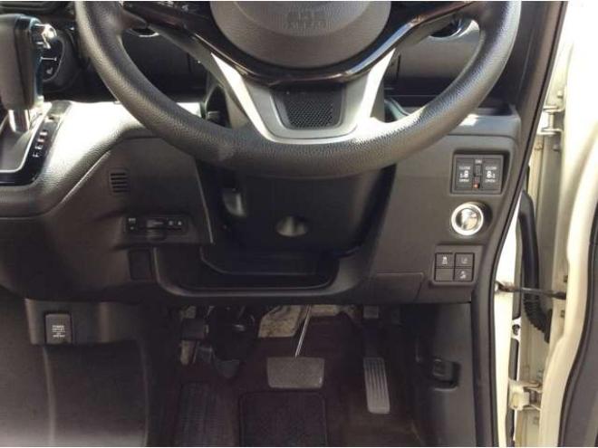 N-BOXカスタム 660 G EX ホンダセンシング 4WD　パワスラ　シートヒーター　スマートキー　プッシュスタート　クルーズコントロール　ホンダ純正ナビ　バックカメラ　電動格納ミラー　横滑り防止装置　車線逸脱防止　衝突被害軽減システム　オートライト　ETC 660