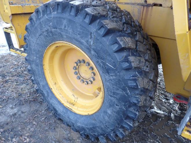 ホイールローダ65DV2 ワンタッチマルチプラウ＆バケット　スパイクタイヤ