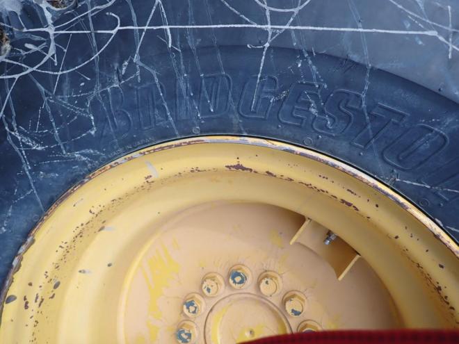 ホイールローダ65DV2 ワンタッチマルチプラウ＆バケット　スパイクタイヤ