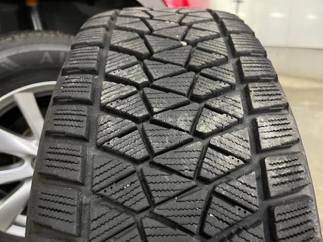 CX-5本州仕入　禁煙車　セーフティクルーズパッケージ　スマートブレーキサポート　レーダークルーズ　誤発進抑制制御　純正１７インチＡＷ　社外１７ＡＷ＋スタッドレスタイヤ付　純正ナビ　Ｂｌｕｅｔｏｏｔｈ 4WD 2200 5Dr