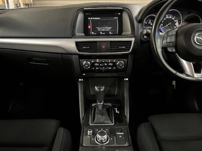 CX-5本州仕入　禁煙車　セーフティクルーズパッケージ　スマートブレーキサポート　レーダークルーズ　誤発進抑制制御　純正１７インチＡＷ　社外１７ＡＷ＋スタッドレスタイヤ付　純正ナビ　Ｂｌｕｅｔｏｏｔｈ 4WD 2200 5Dr