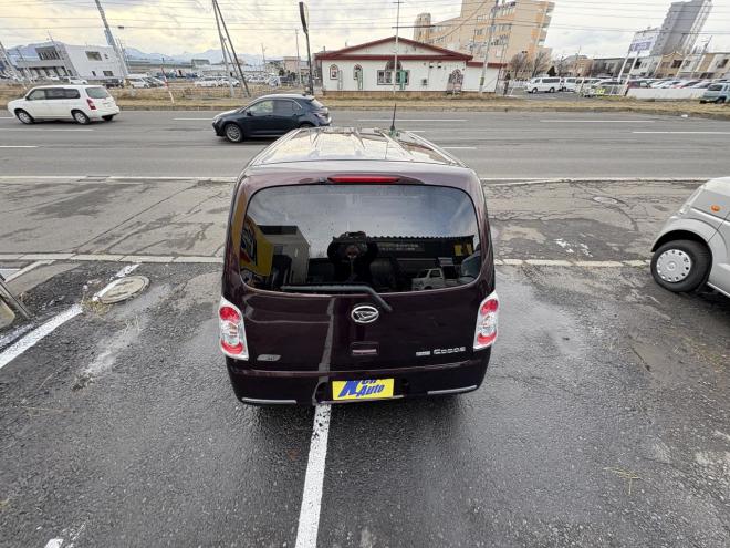 ミラココアMIRA COCOA 4WD X錆の少ない本州仕入　お洒落なスマートキー（スペアーアリ）　便利なBluetooth純正ナビＴＶ　アルミ　アイドリングストップ　バイザー　スタットレス　全磨き済　エンジンオイル交換 4WD 660 5Dr