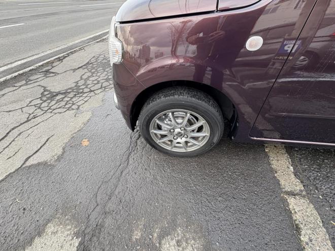 ミラココアMIRA COCOA 4WD X錆の少ない本州仕入　お洒落なスマートキー（スペアーアリ）　便利なBluetooth純正ナビＴＶ　アルミ　アイドリングストップ　バイザー　スタットレス　全磨き済　エンジンオイル交換 4WD 660 5Dr