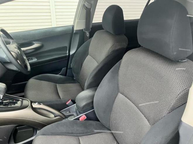 ブレイドベースグレード 4WD 2400 5Dr