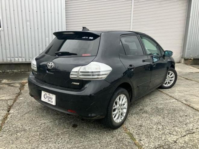 ブレイドベースグレード 4WD 2400 5Dr