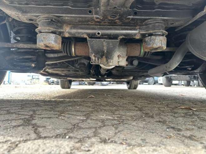 フィット1.5 ハイブリッド F 4WD　純正ナビ　バックカメラ　ETC　パワステ　パワーウィンドウ　ABS　キーレスエントリー 1500