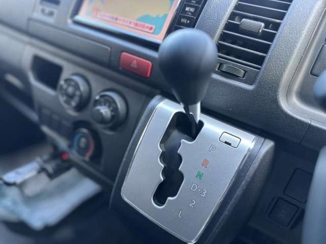ハイエースバン3.0 DX ロング ハイルーフ GLパッケージ ディーゼルターボ 4WD　純正ナビTV　バックカメラ　寒冷地仕様　キーレス　ETC　ワンオーナー　パワーウィンドウ　パワステ　両側スライドドア 3000